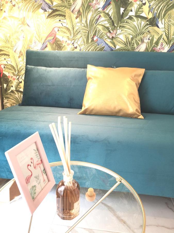 Domus Leone Tre Bed & Breakfast เนเปิลส์ ภายนอก รูปภาพ