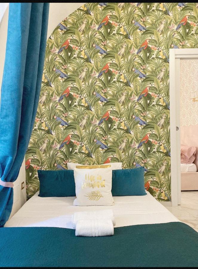 Domus Leone Tre Bed & Breakfast เนเปิลส์ ภายนอก รูปภาพ